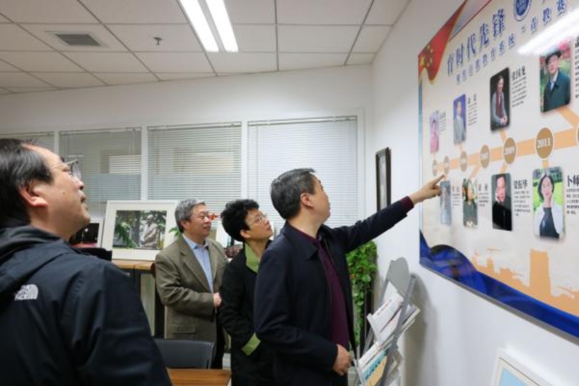 D:\2020-10-28 yl23455永利办公文档（李斌）\2020-11-11 教工会莅临拍摄、录像（李斌）\2020-11-11 精选\IMG_7747.jpgIMG_7747