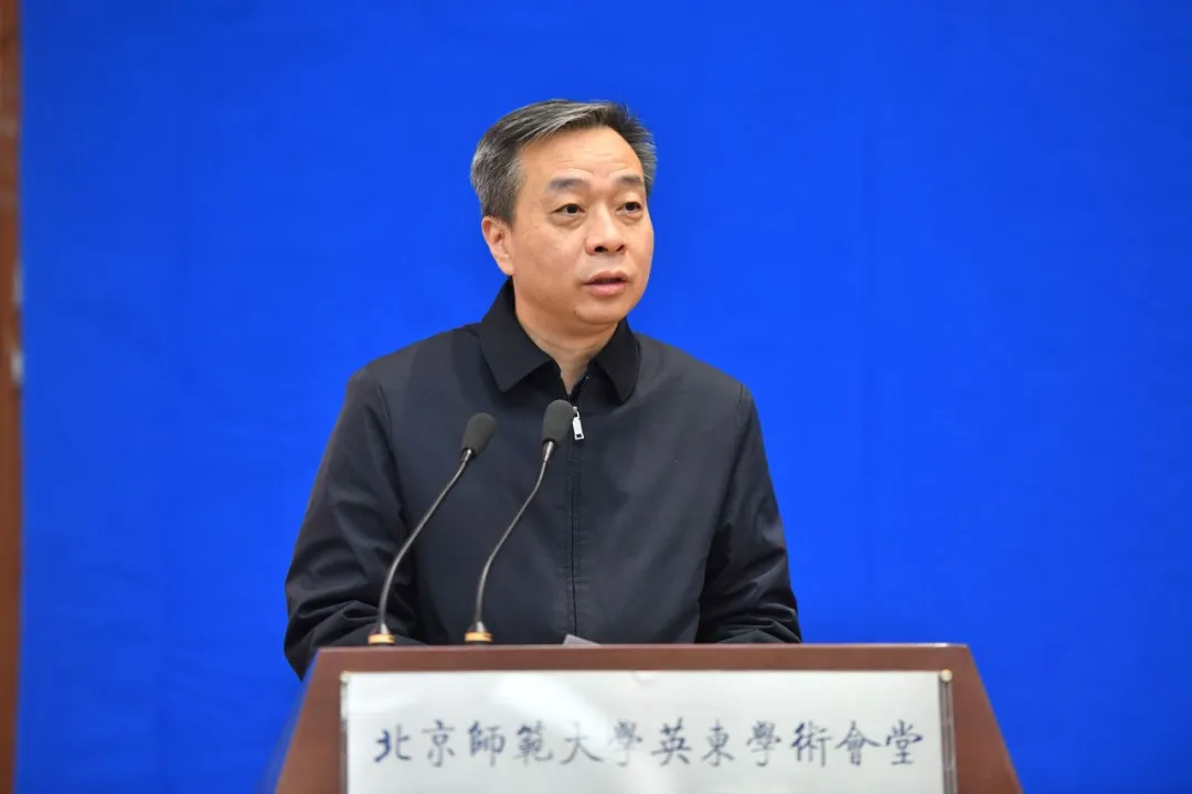 澳门永利副校长 康震.jpg